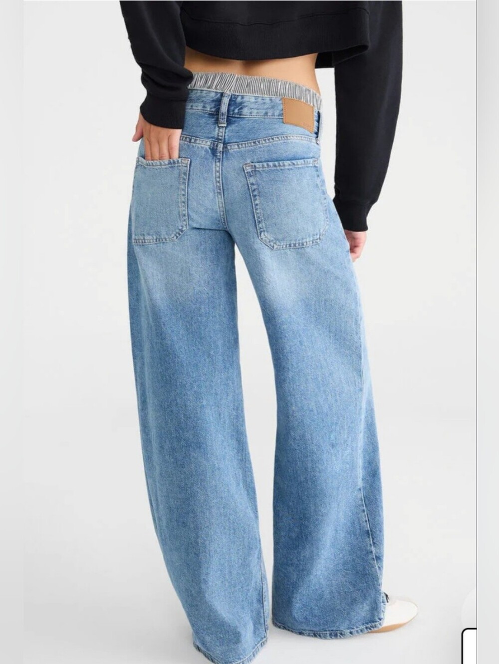Aeropostale Women's Light Blue Washed Jeans - Super Baggy - Picture 3 of 10